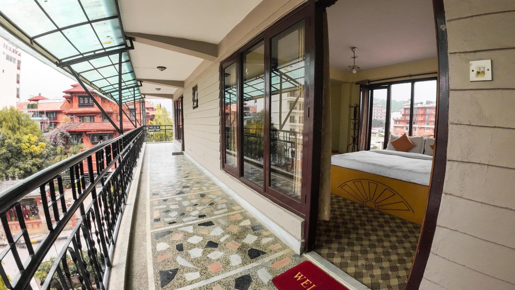 Hotel Travel Inn Ποκάρα Εξωτερικό φωτογραφία